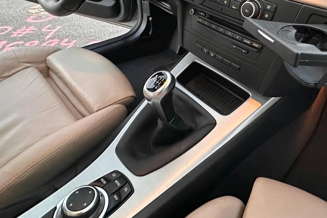 2011 BMW E90 335i Sedan - Image 29 of 31