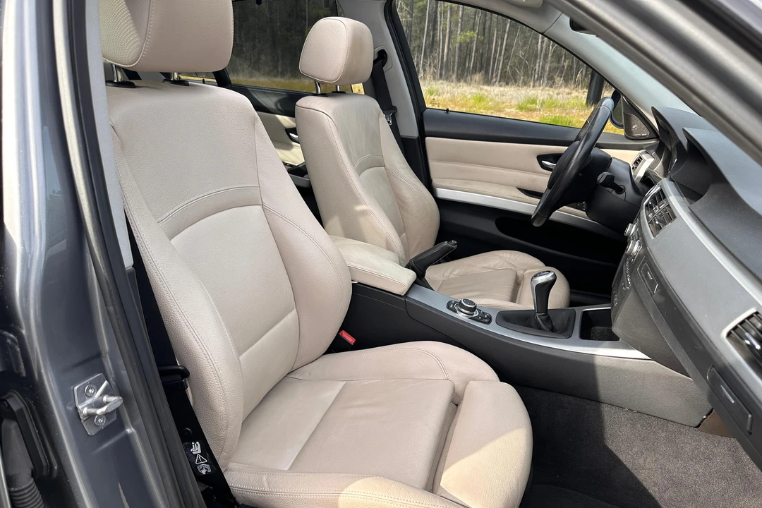 2011 BMW E90 335i Sedan - Image 28 of 31
