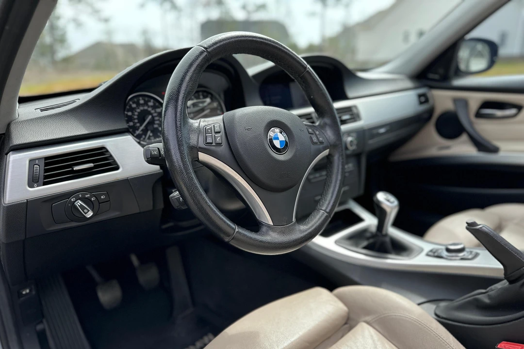 2011 BMW E90 335i Sedan - Image 27 of 31