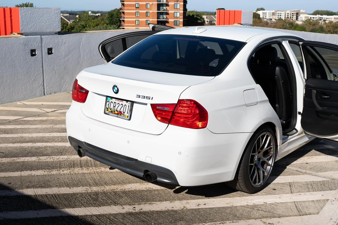 2011 BMW E90 335i Sedan - Image 19 of 31