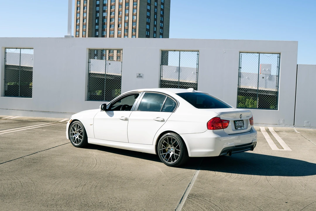 2011 BMW E90 335i Sedan - Image 7 of 31