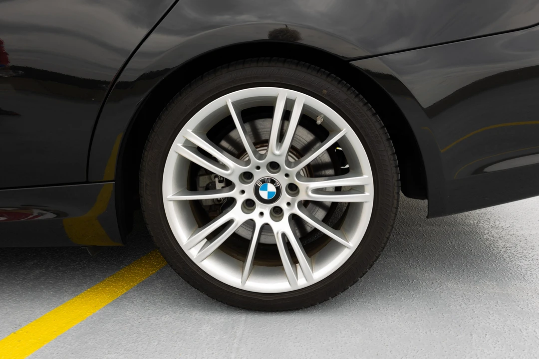 2011 BMW E90 335i Sedan - Image 23 of 31