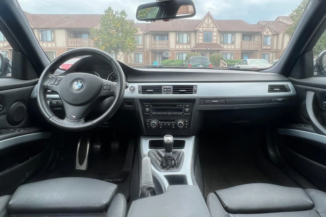 2011 BMW E90 335i Sedan - Image 26 of 31