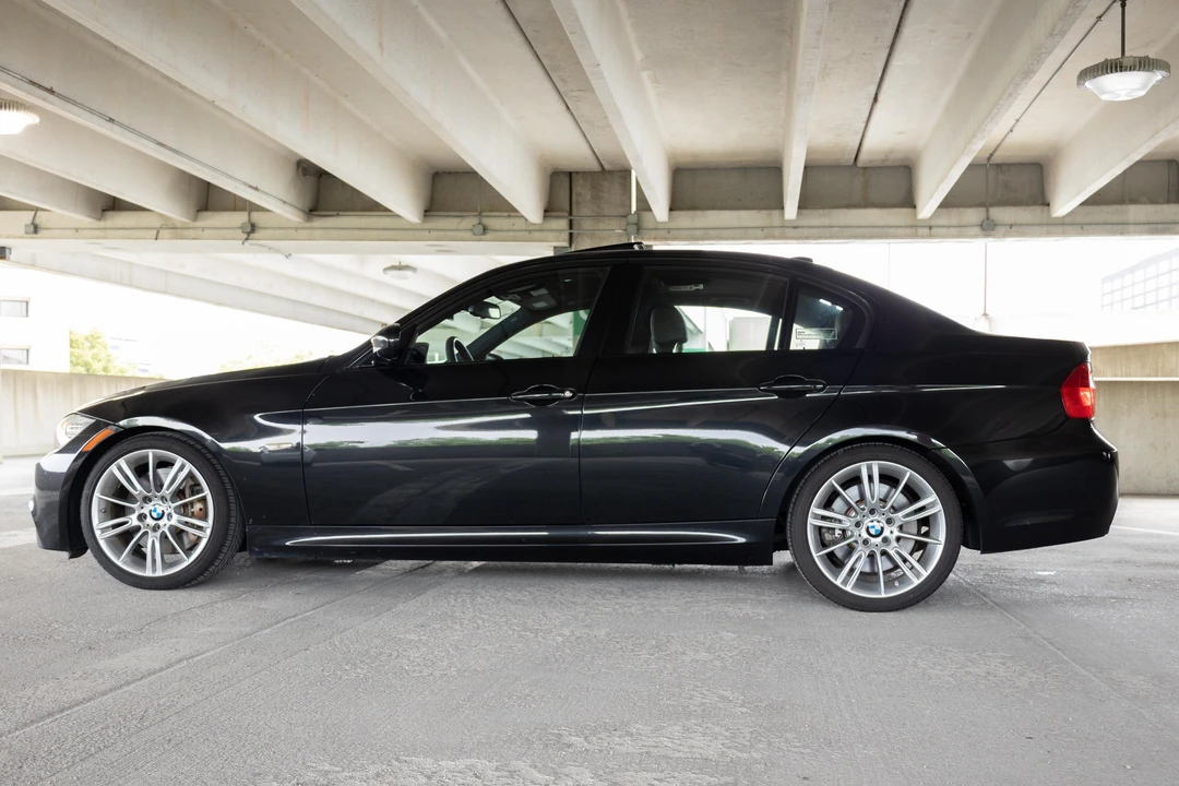 2011 BMW E90 335i Sedan - Image 7 of 31
