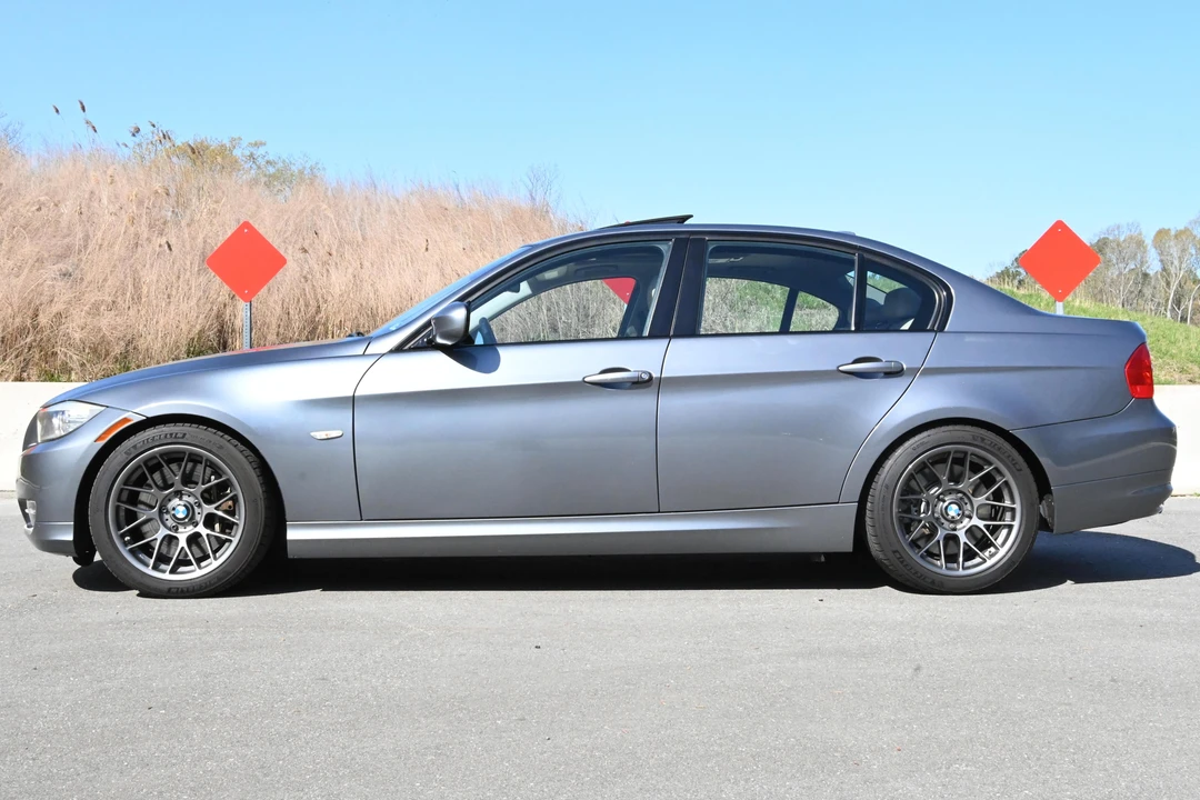 2011 BMW E90 335i Sedan - Image 3 of 5