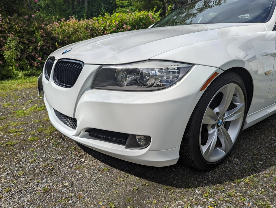 2011 BMW E90 335i Sedan - Image 17 of 31