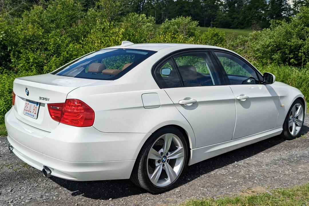 2011 BMW E90 335i Sedan - Image 4 of 31
