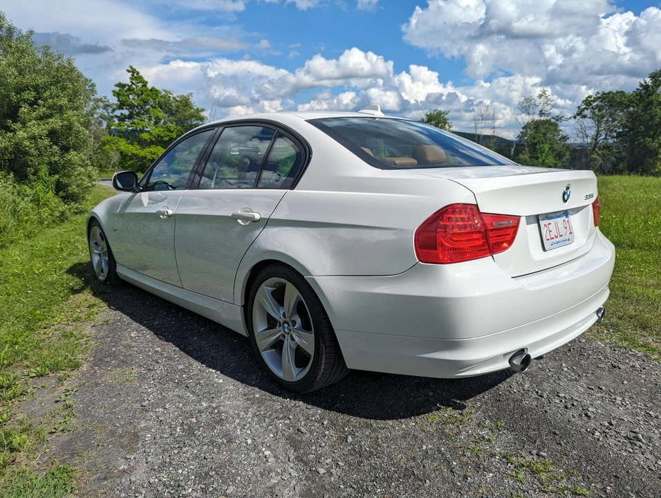2011 BMW E90 335i Sedan - Image 11 of 31