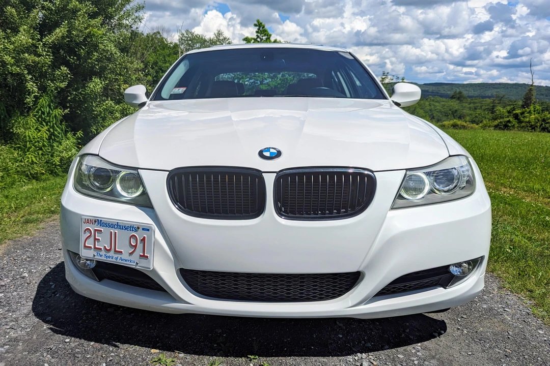 2011 BMW E90 335i Sedan - Image 6 of 31