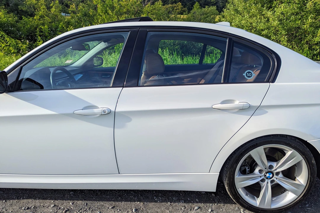2011 BMW E90 335i Sedan - Image 21 of 31