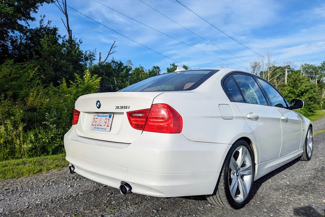 2011 BMW E90 335i Sedan - Image 12 of 31