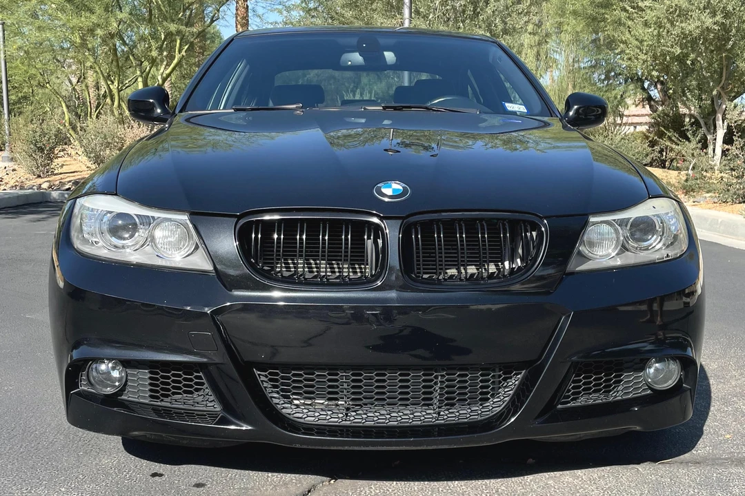 2011 BMW E90 335i Sedan - Image 2 of 31