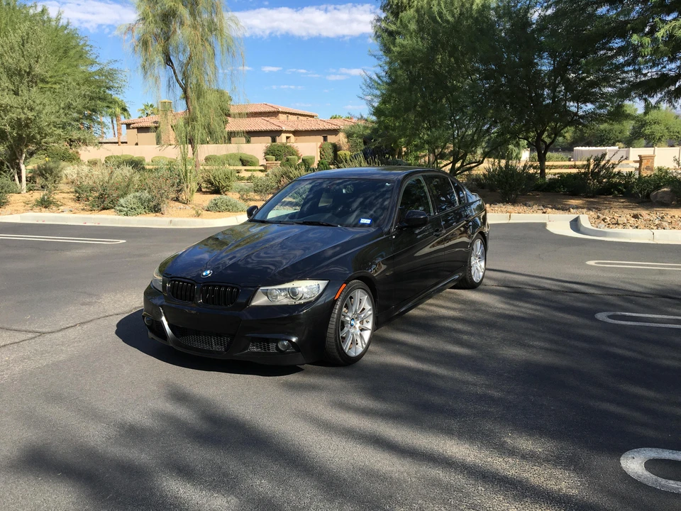 2011 BMW E90 335i Sedan - Image 16 of 31