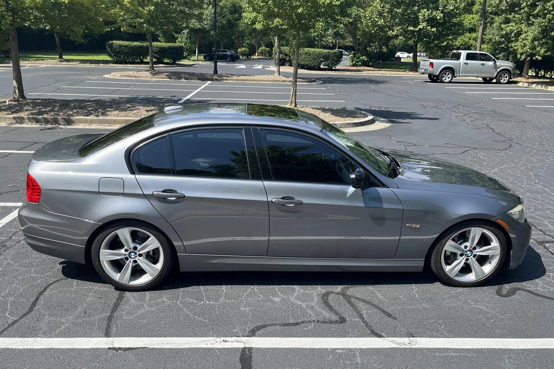 2011 BMW E90 335i Sedan - Image 4 of 31