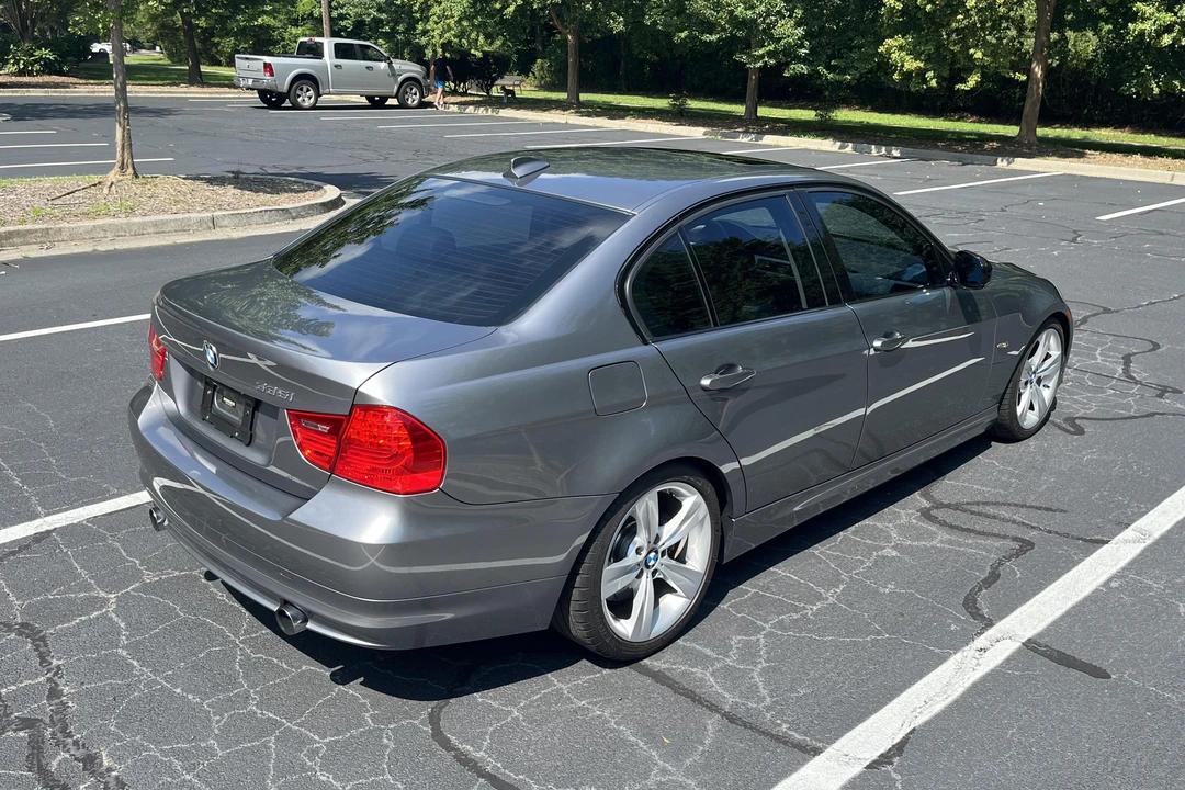 2011 BMW E90 335i Sedan - Image 9 of 31