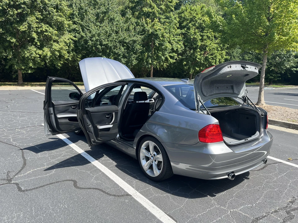 2011 BMW E90 335i Sedan - Image 13 of 31