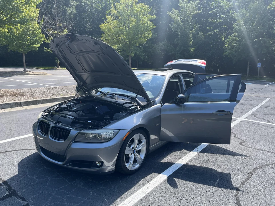 2011 BMW E90 335i Sedan - Image 11 of 31
