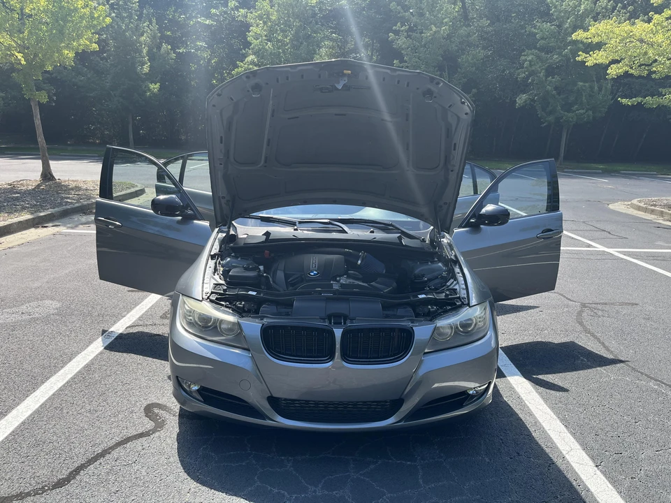 2011 BMW E90 335i Sedan - Image 18 of 31