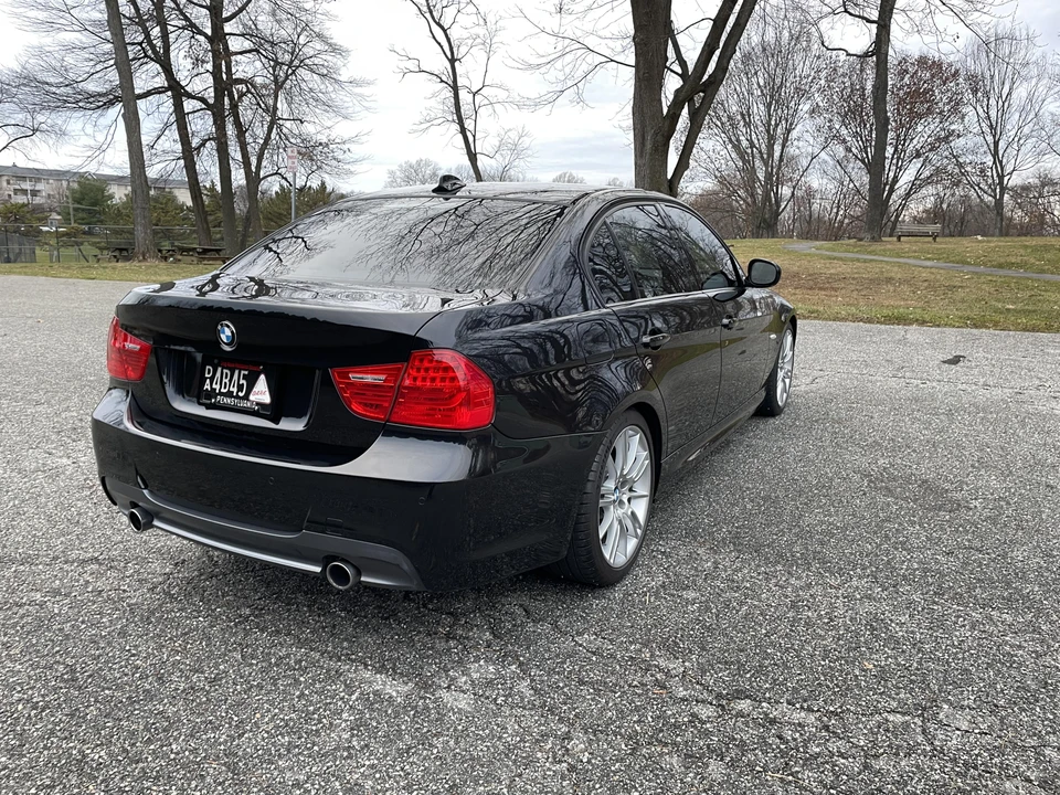2011 BMW E90 335i Sedan - Image 14 of 31