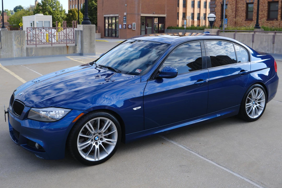 2011 BMW E90 335i Sedan - Image 3 of 31