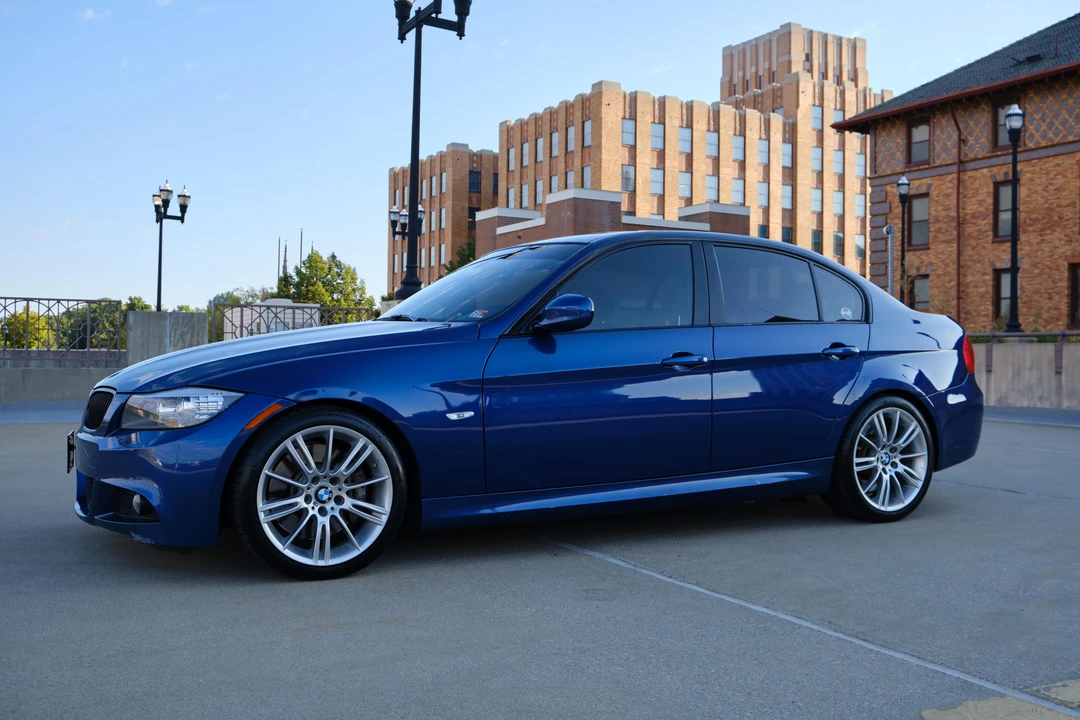 2011 BMW E90 335i Sedan - Image 11 of 31
