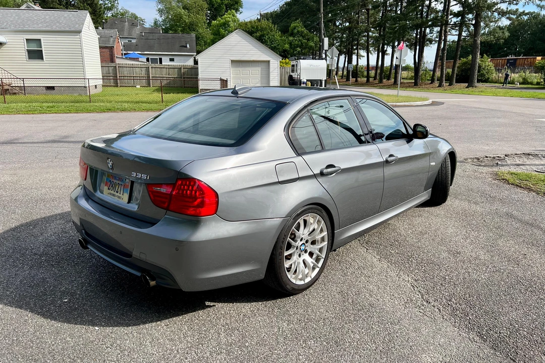 2011 BMW E90 335i Sedan - Image 14 of 31