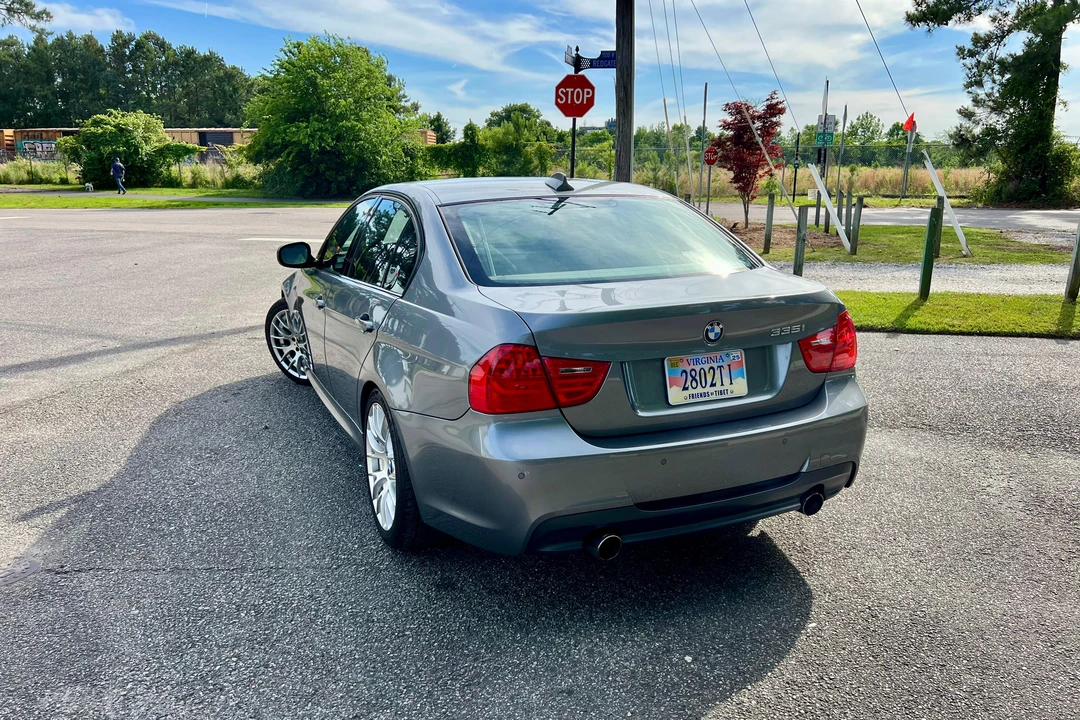 2011 BMW E90 335i Sedan - Image 11 of 31