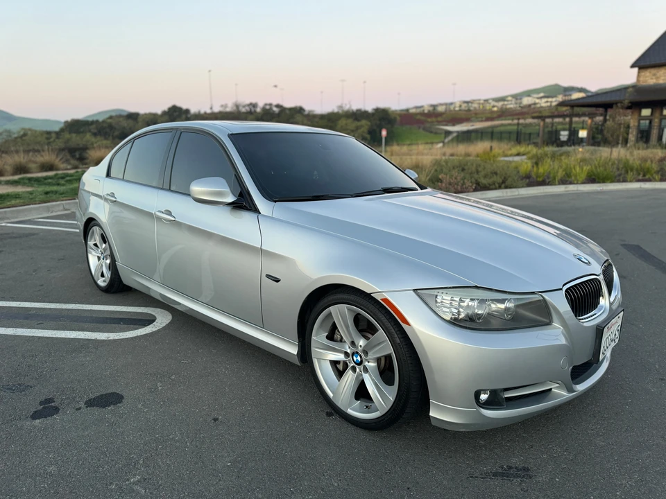 2011 BMW E90 335i Sedan - Image 27 of 31