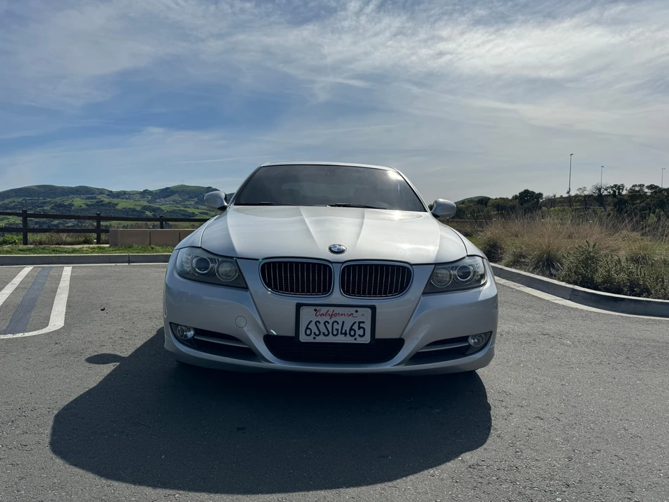 2011 BMW E90 335i Sedan - Image 6 of 31