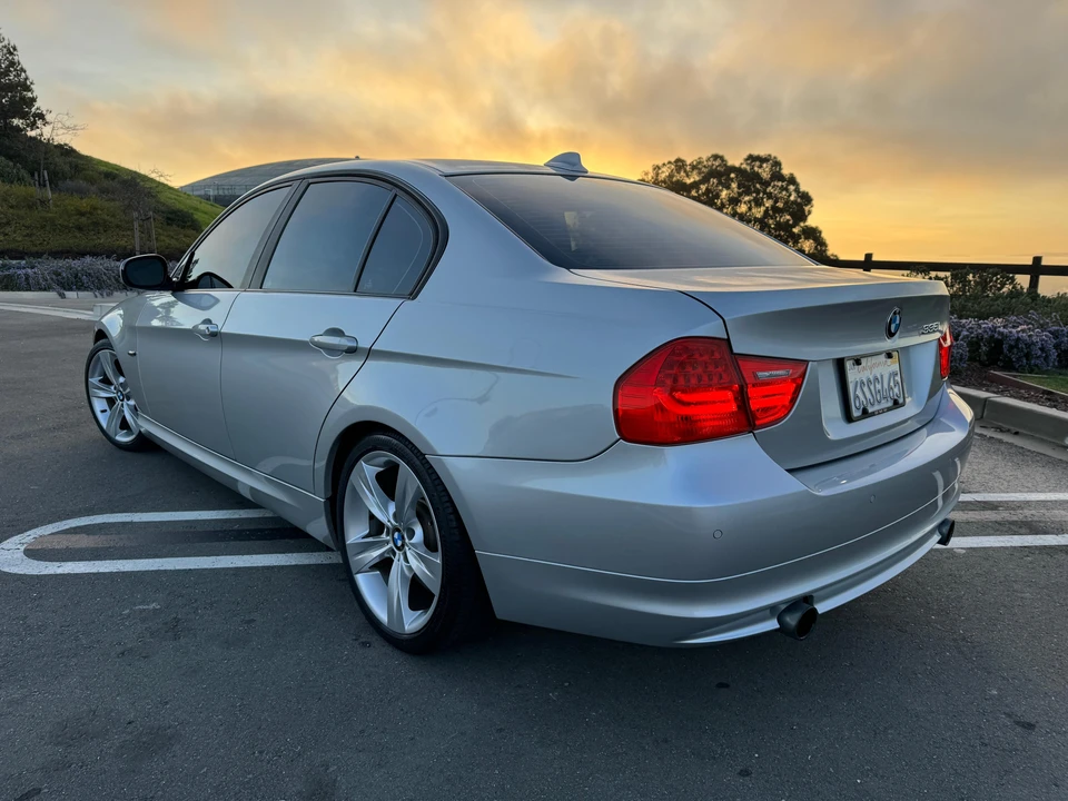 2011 BMW E90 335i Sedan - Image 19 of 31
