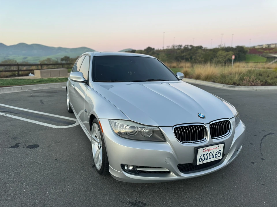 2011 BMW E90 335i Sedan - Image 29 of 31