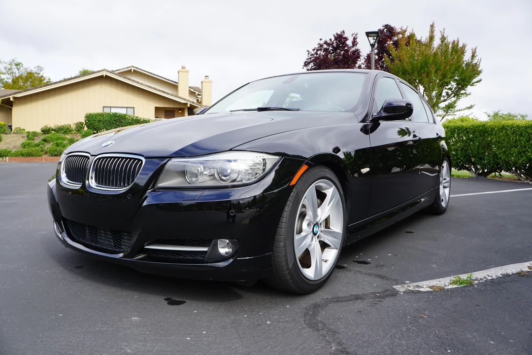 2011 BMW E90 335i Sedan - Image 10 of 31