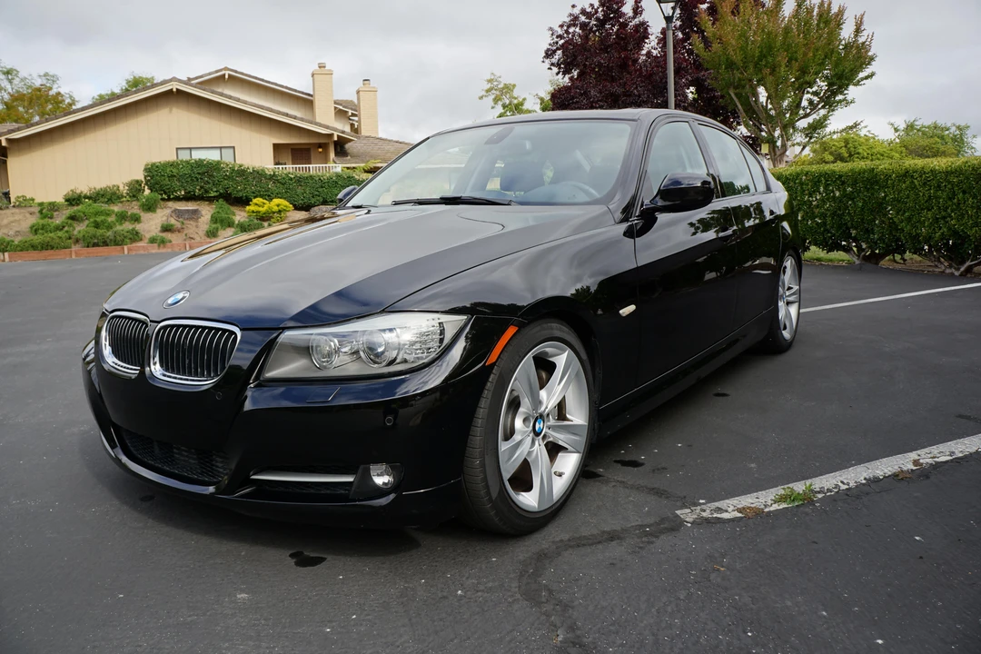 2011 BMW E90 335i Sedan - Image 11 of 31