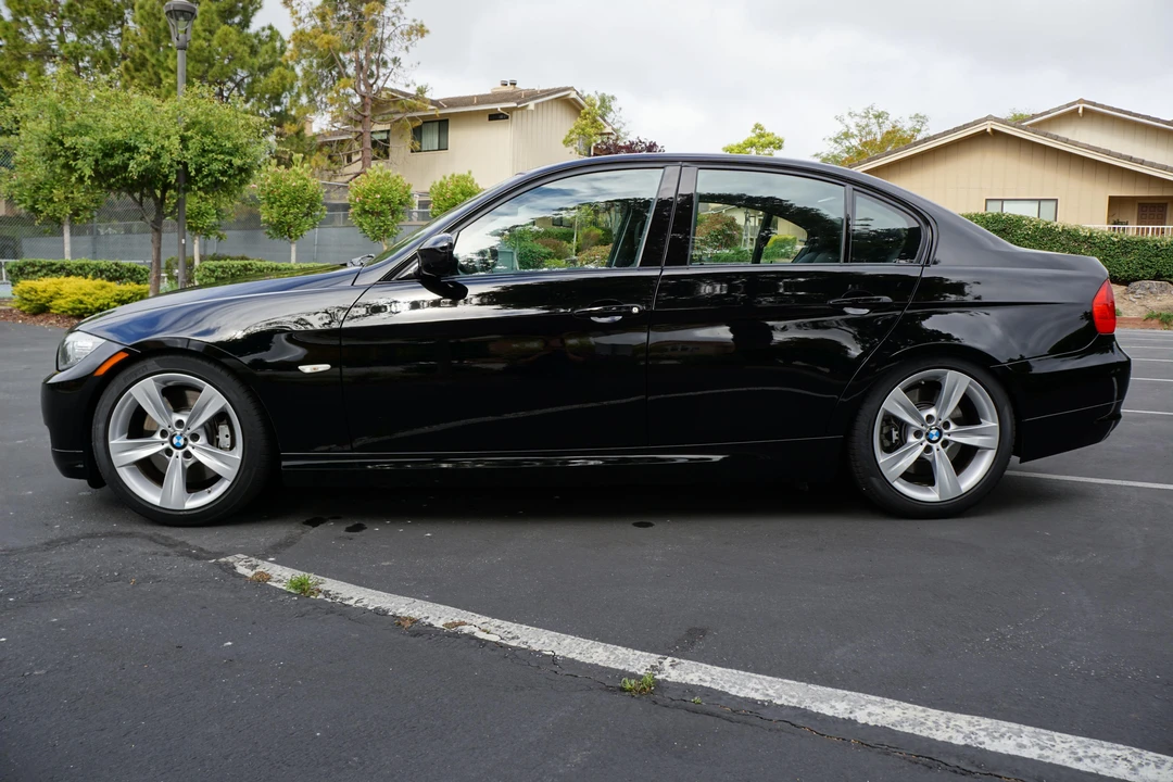 2011 BMW E90 335i Sedan - Image 13 of 31