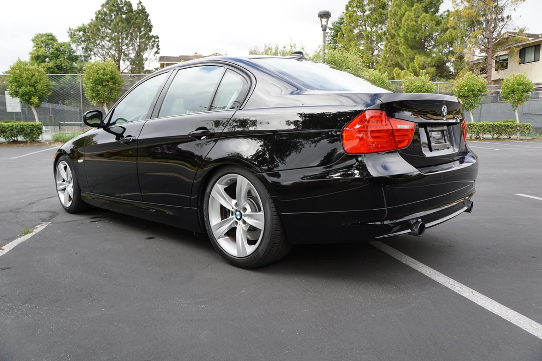 2011 BMW E90 335i Sedan - Image 14 of 31
