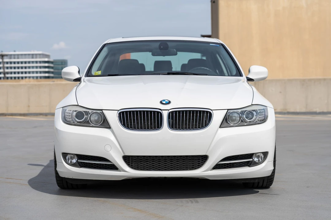 2011 BMW E90 335i Sedan - Image 3 of 31