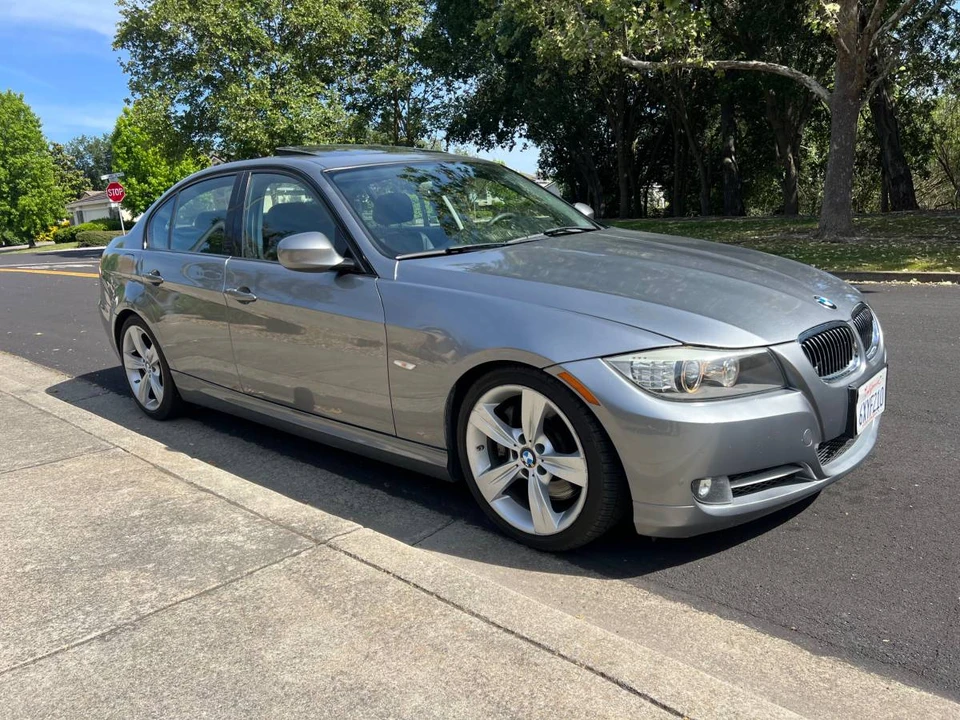 2011 BMW E90 335i Sedan - Image 6 of 24