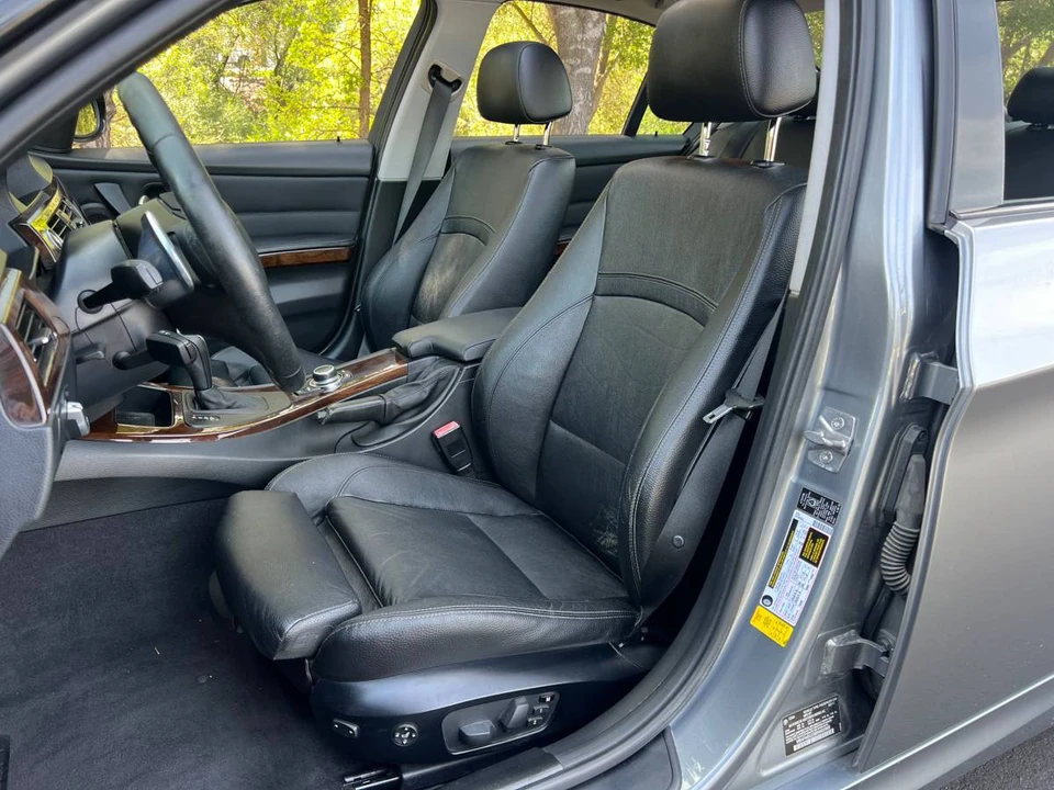 2011 BMW E90 335i Sedan - Image 7 of 24