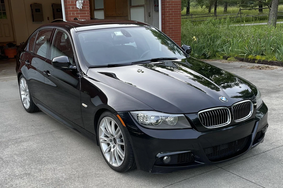 2011 BMW E90 335i Sedan - Image 2 of 5