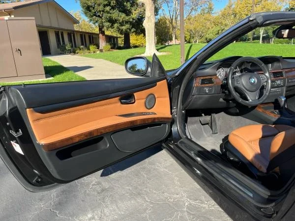 2011 BMW E93 335i Convertible - Image 12 of 21