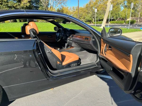 2011 BMW E93 335i Convertible - Image 9 of 21