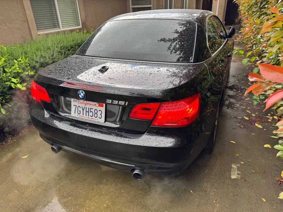 2011 BMW E93 335i Convertible - Image 7 of 10