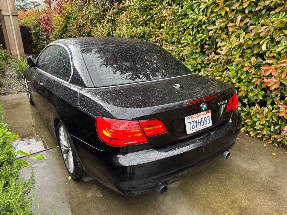 2011 BMW E93 335i Convertible - Image 6 of 10