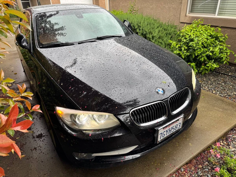 2011 BMW E93 335i Convertible - Image 3 of 10