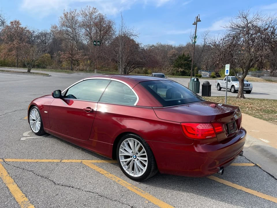 2011 BMW E93 335i Convertible - Image 3 of 19