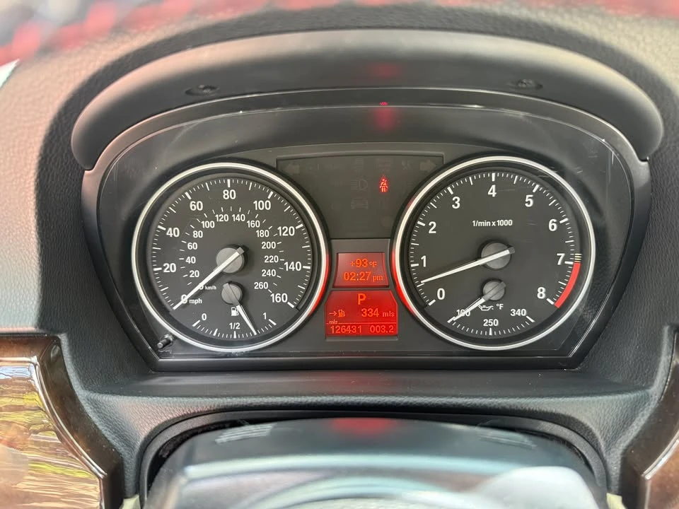 2011 BMW E93 335i Convertible - Image 16 of 19