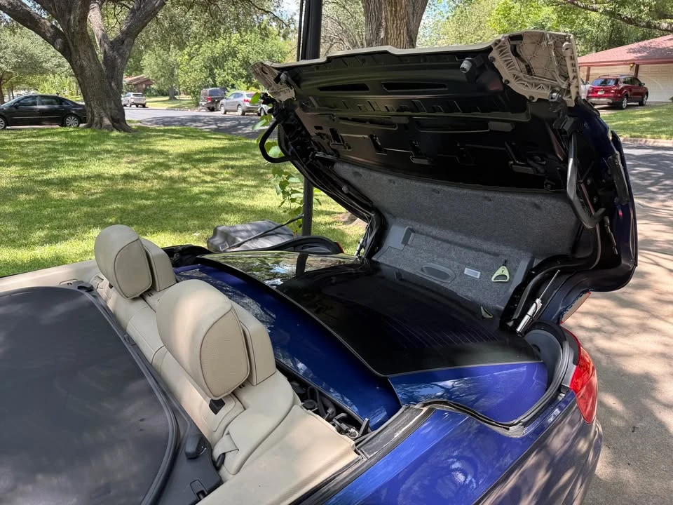 2011 BMW E93 335i Convertible - Image 14 of 19