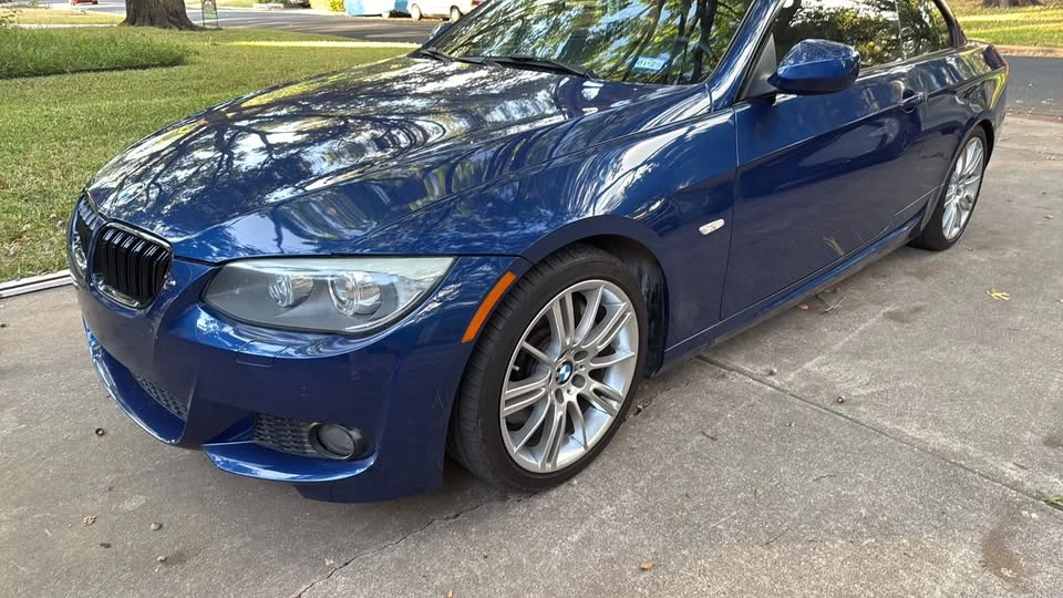 2011 BMW E93 335i Convertible - Image 5 of 19