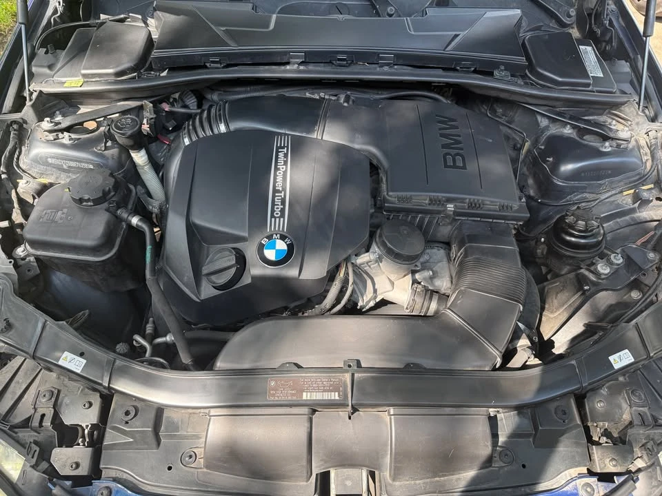 2011 BMW E93 335i Convertible - Image 17 of 19