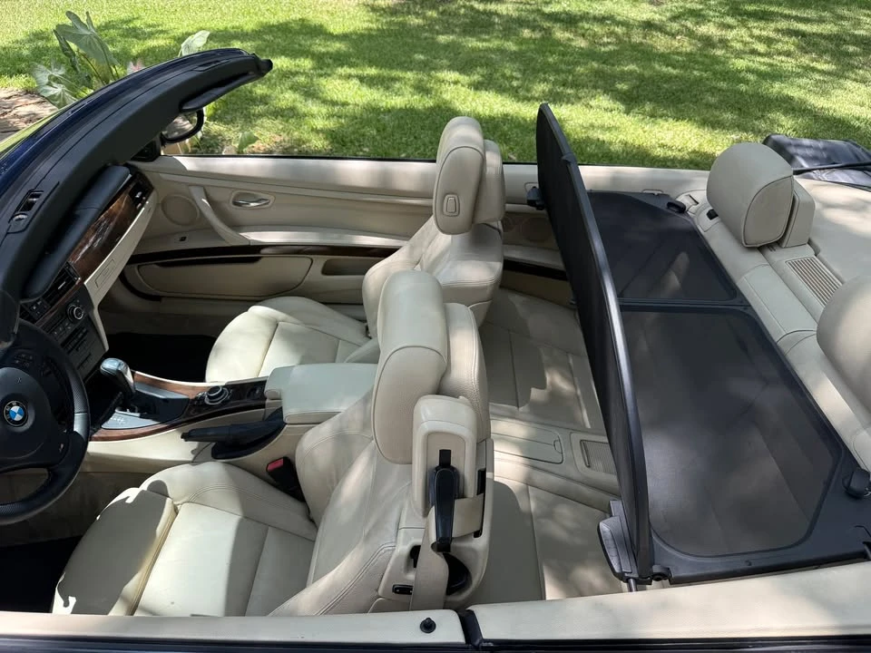 2011 BMW E93 335i Convertible - Image 12 of 19